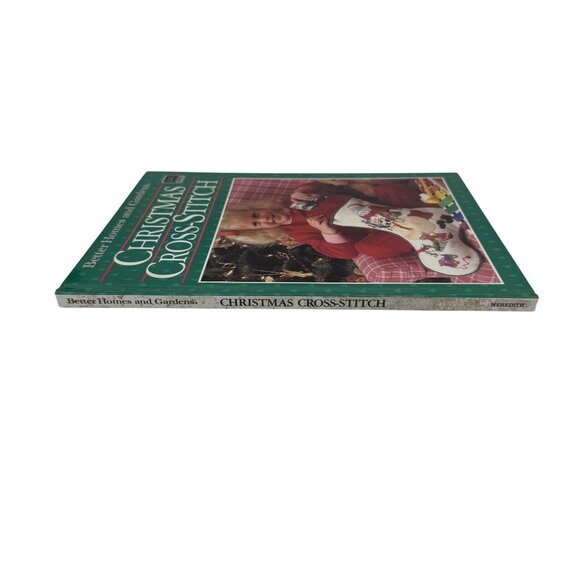 Better Homes And Gardens Christmas Cross-Stitch Hardcover Book 1988 - Picture 11 of 11